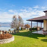το σπιτι της ελευθερίας και της σοφίας Villa *