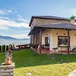 Villa το σπιτι της ελευθερίας και της σοφίας Kastoria