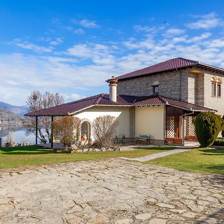 Villa το σπιτι της ελευθερίας και της σοφίας Kastoria