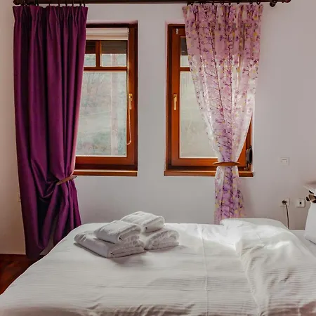 το σπιτι της ελευθερίας και της σοφίας Villa *