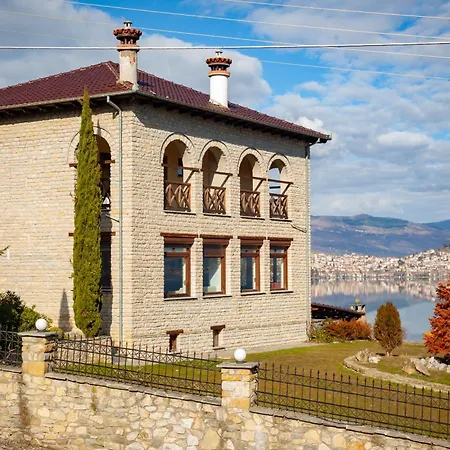 το σπιτι της ελευθερίας και της σοφίας Villa Kastoria