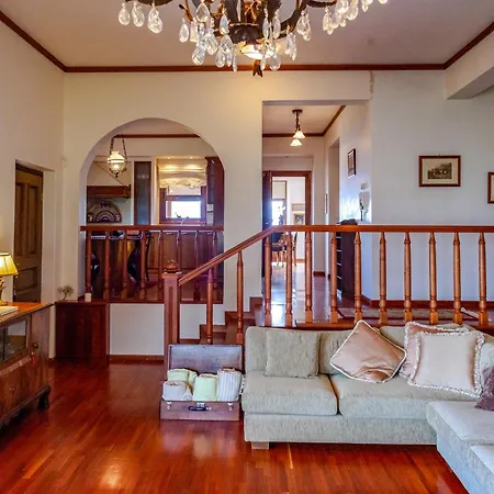το σπιτι της ελευθερίας και της σοφίας Villa *