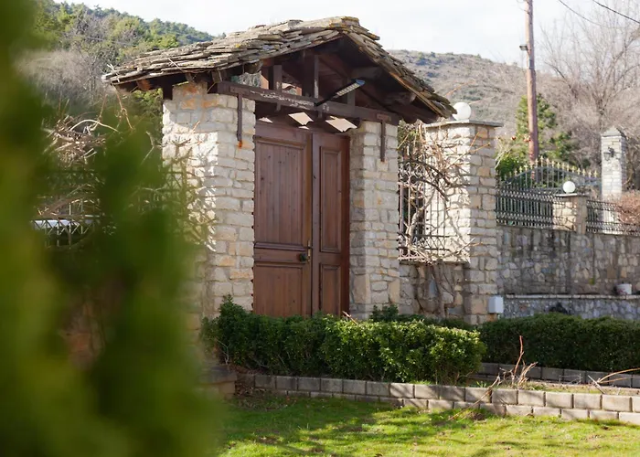 Το Σπιτι Της Ελευθερίας Και Της Σοφίας