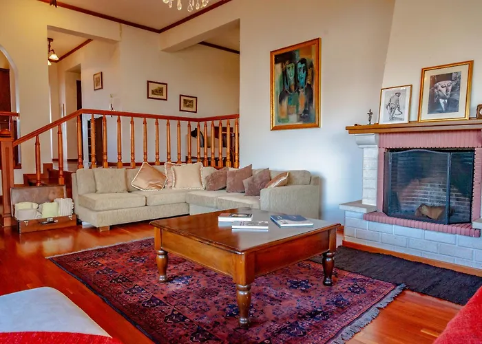 Το Σπιτι Της Ελευθερίας Και Της Σοφίας