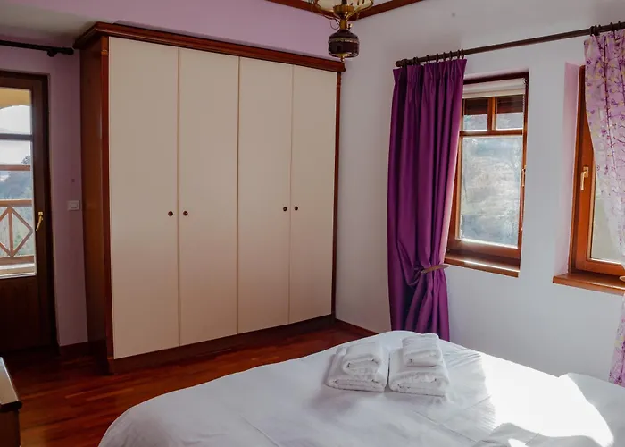 Το Σπιτι Της Ελευθερίας Και Της Σοφίας Вилла Кастория