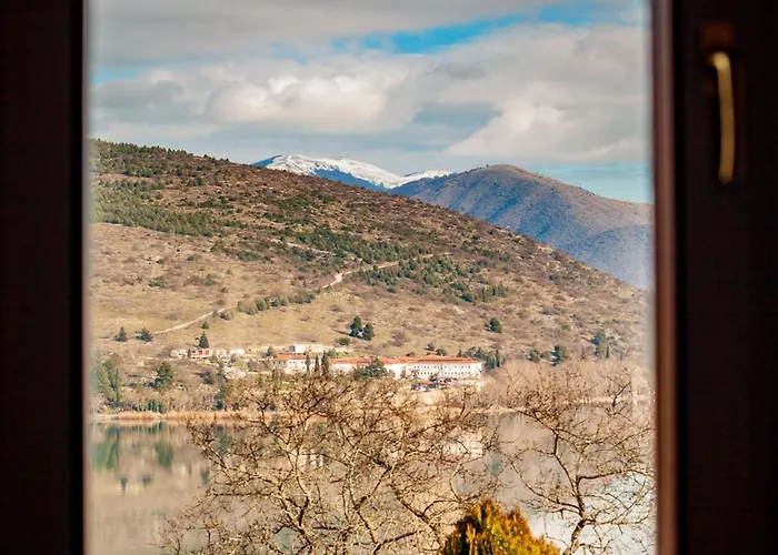 Το Σπιτι Της Ελευθερίας Και Της Σοφίας Villa Kasztoriá