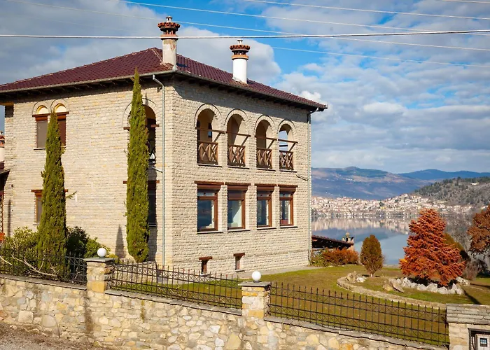 Το Σπιτι Της Ελευθερίας Και Της Σοφίας Villa Kasztoriá