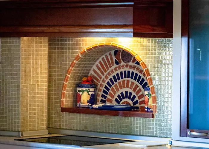 Το Σπιτι Της Ελευθερίας Και Της Σοφίας * Kasztoriá