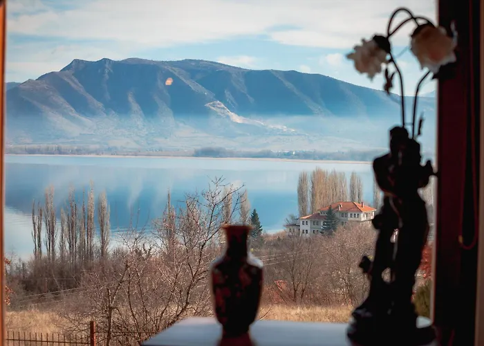 Το Σπιτι Της Ελευθερίας Και Της Σοφίας * Кастория